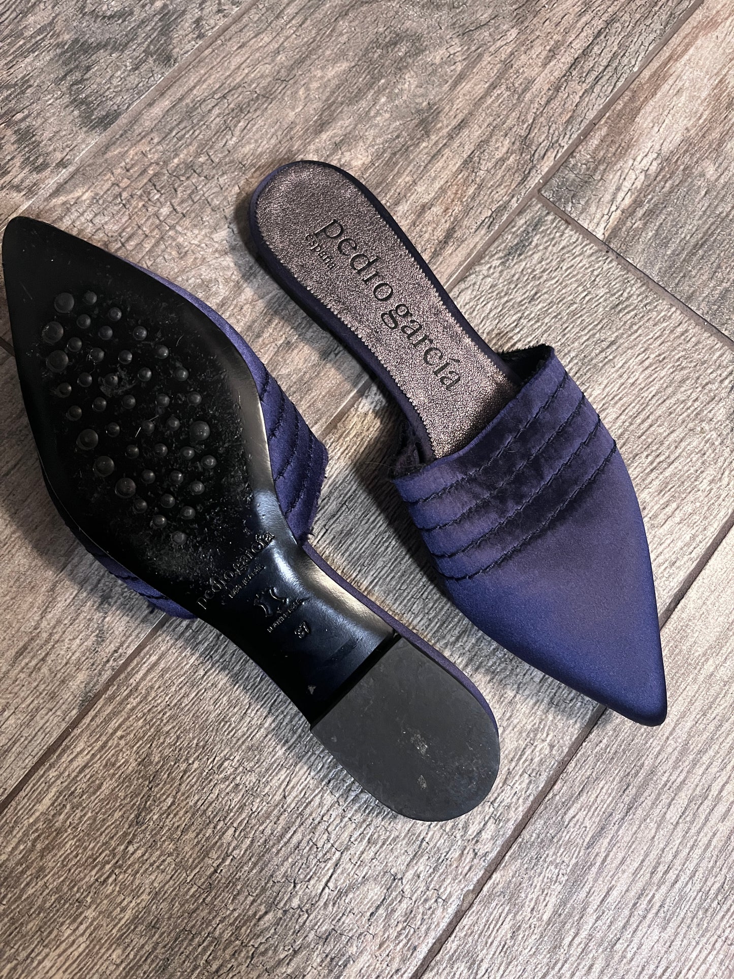Pedro Garcia Flat Slides. Navy / Size 37