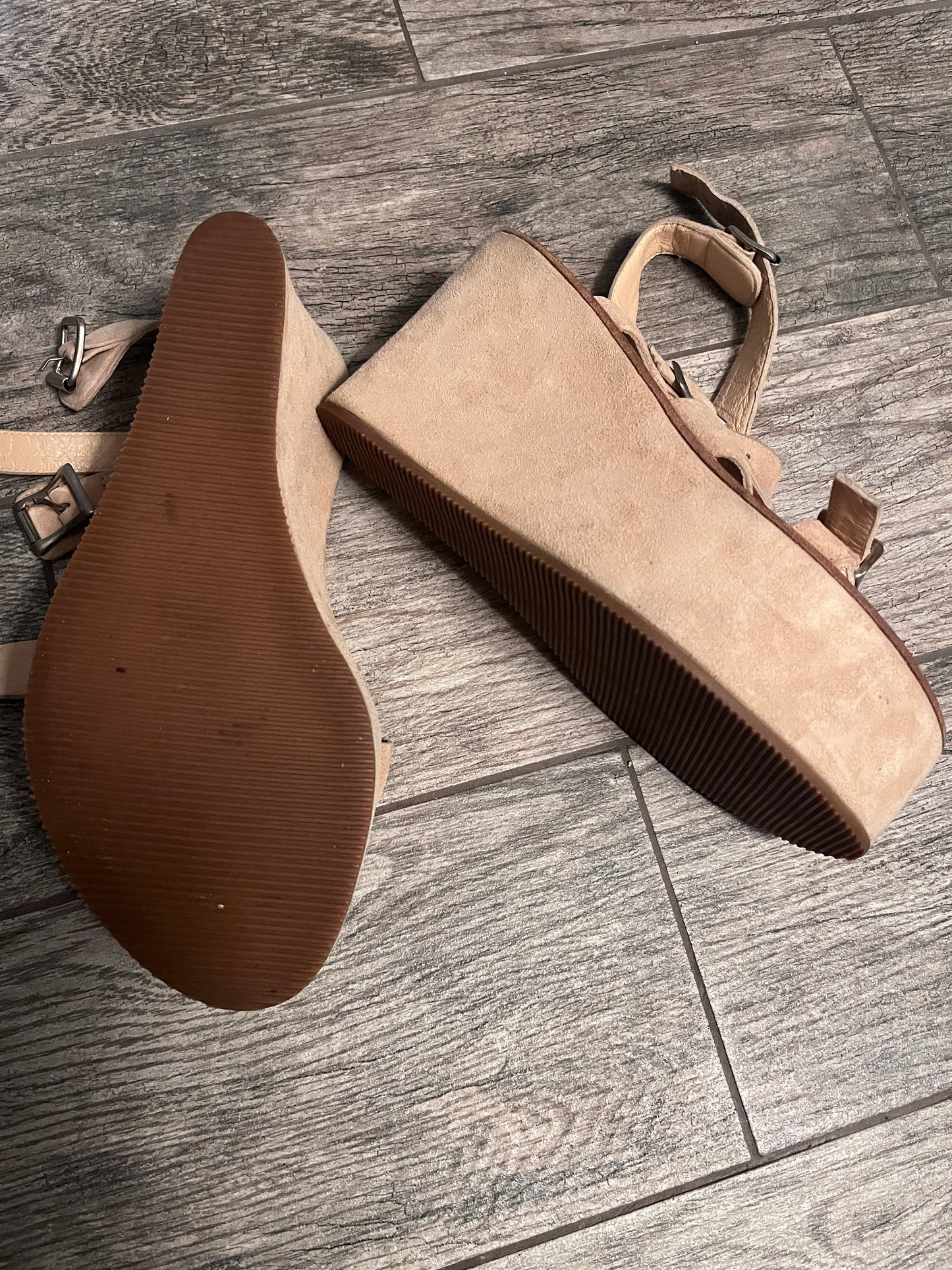 Ann Demeulemeester Suede Strappy Sandals / Size 37