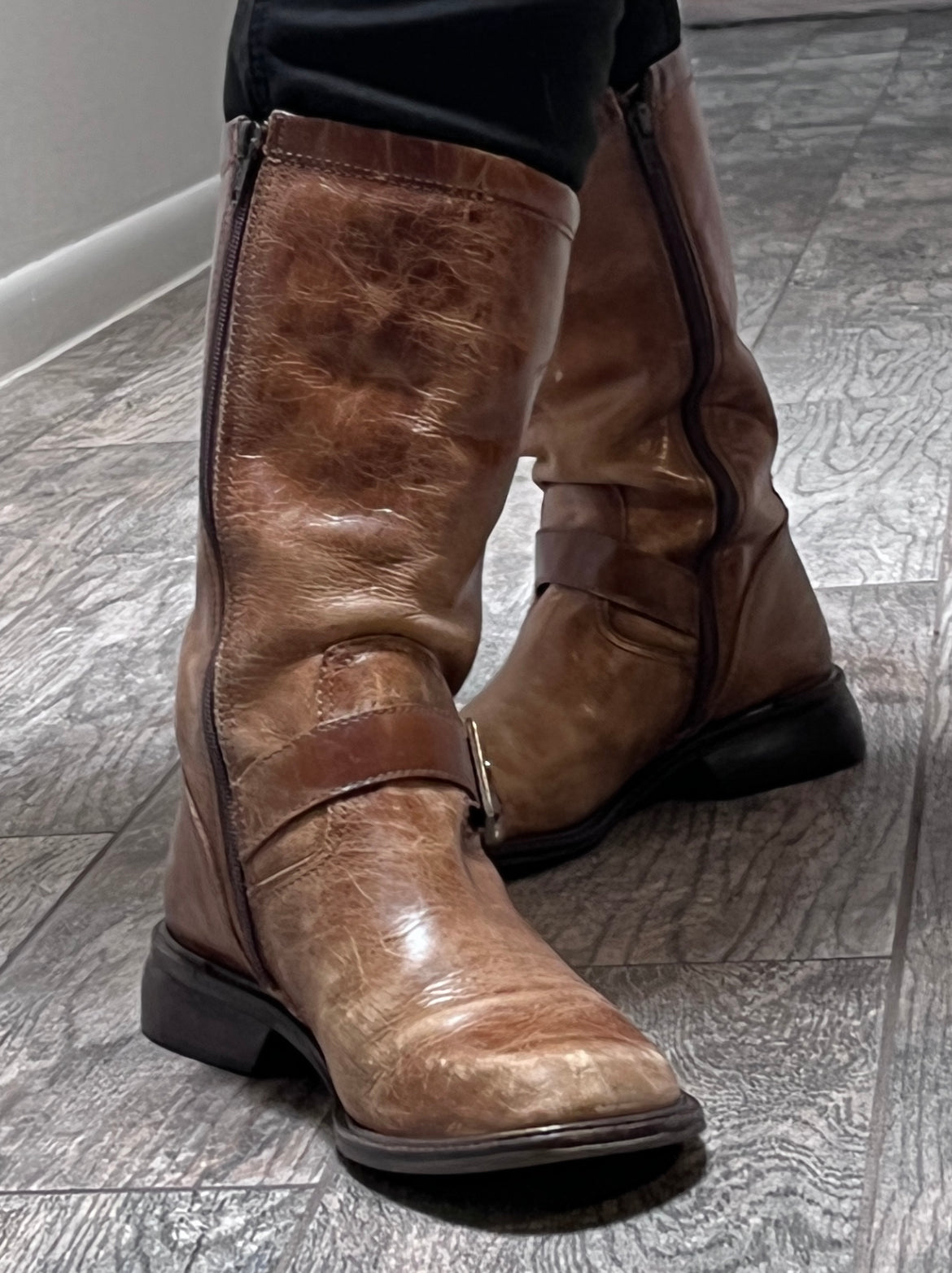 Vintage Brown Leather Biker Style Boots ~ Buckles & Straps / Size 7.5