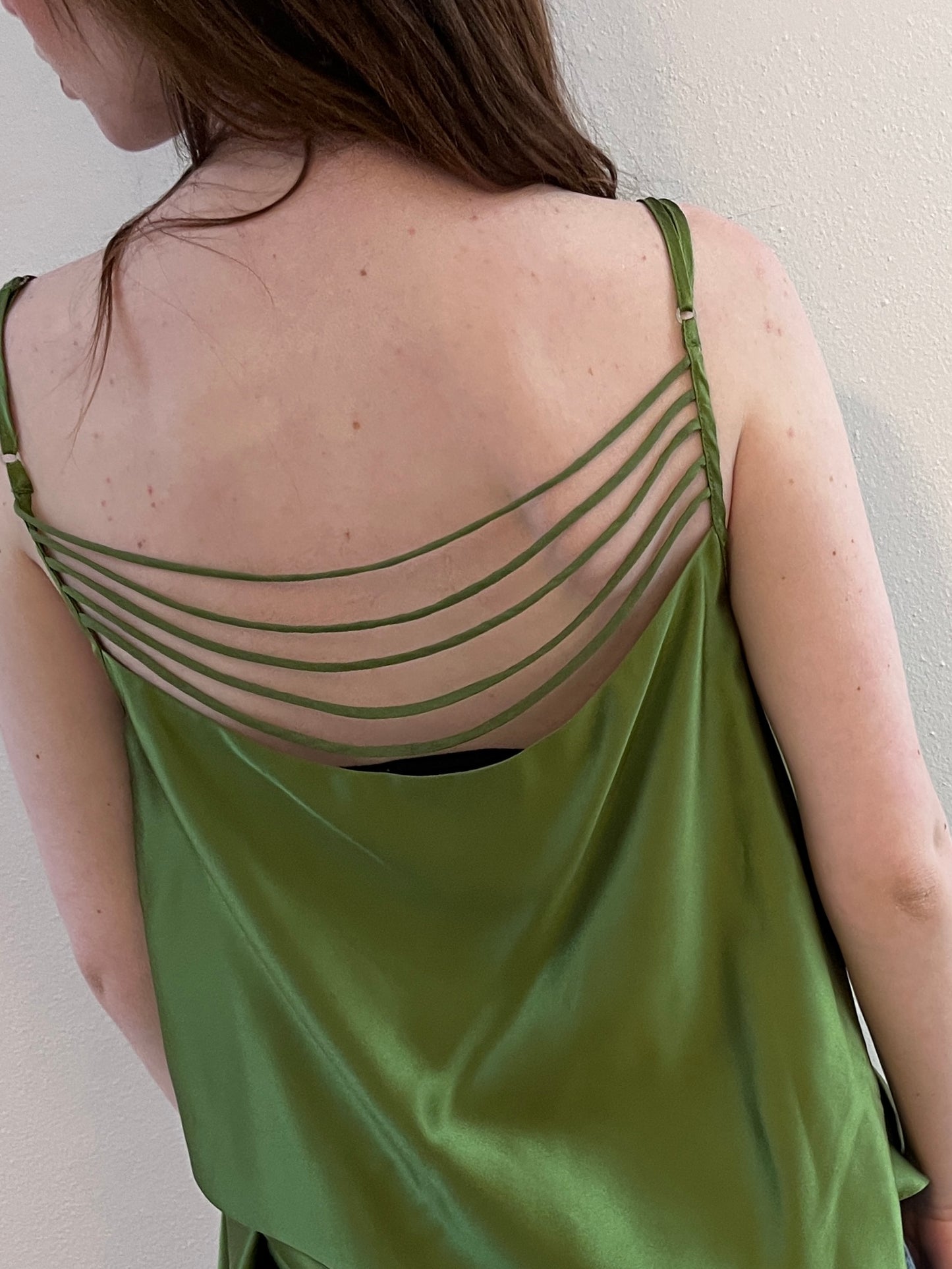 Leafy Green Silky Top / One Size