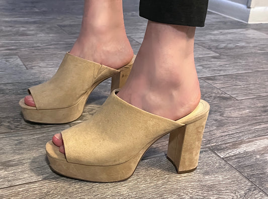 Charles David Nude Suede Platform Open Toe Mules / size 7.5