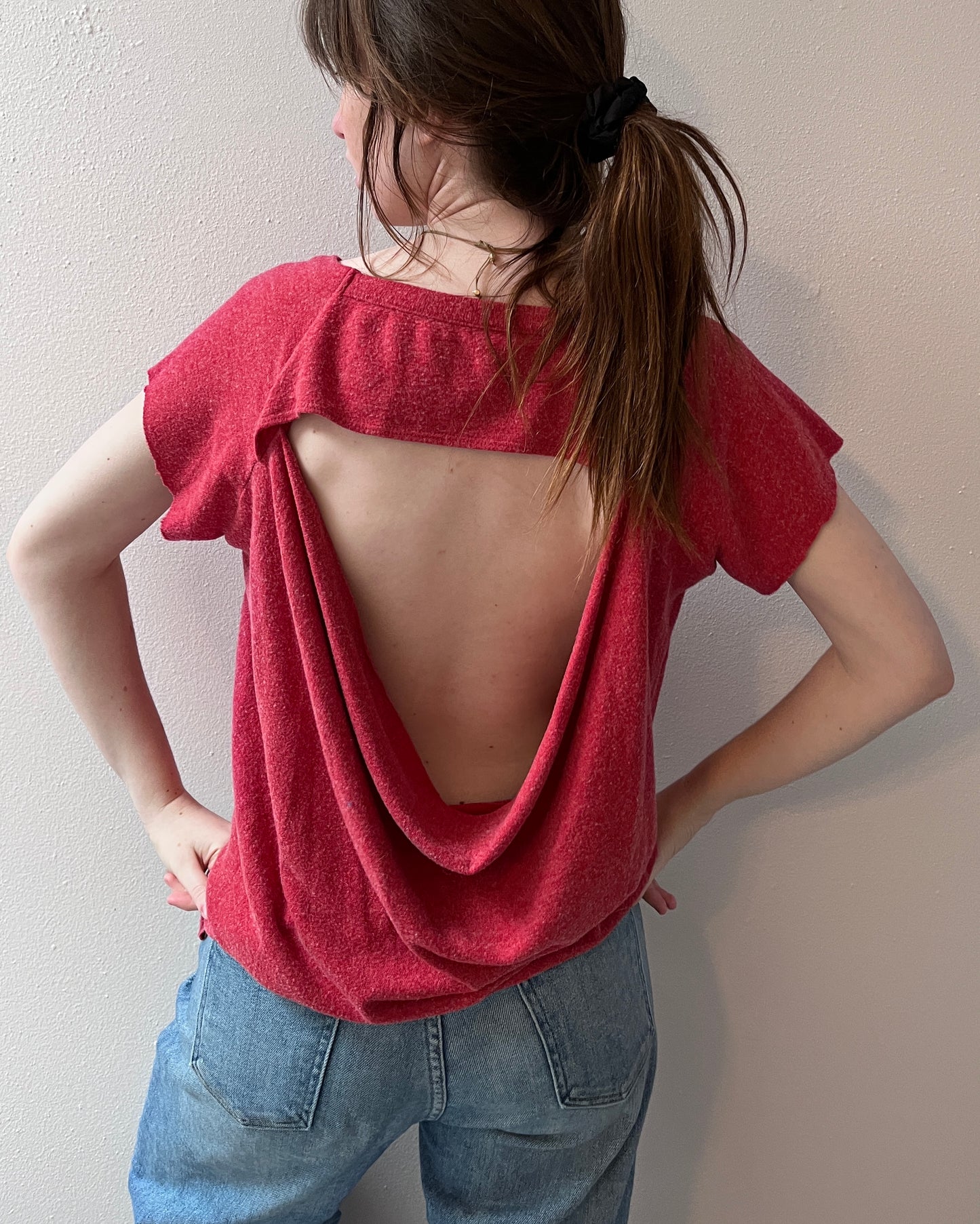 Chaser Red Fuzzy Sweater Tee / Size L